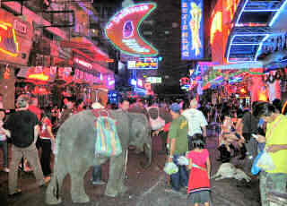 Soi Cowboy at night